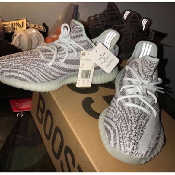 Blue tint yeezys - Picture 2 of 7